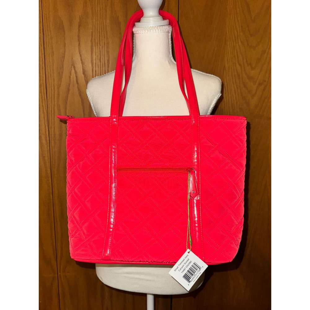 Vera Bradley Small Trimmed Vera Tote Canyon Sunset Red Quilted Bag 14487-D52080 - Picture 3 of 10